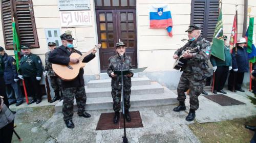 Trio Veteran je zapel Zate Slovenija